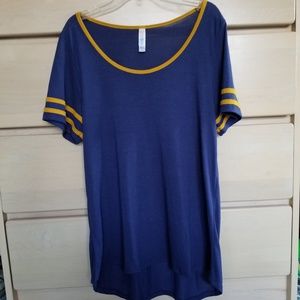 NWOT LuLaRoe Classic Tee